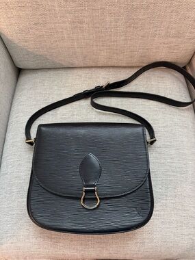 Louis Vuitton St Cloud GM Black Epi Leather Crossbody with Gold-Tone Hardware